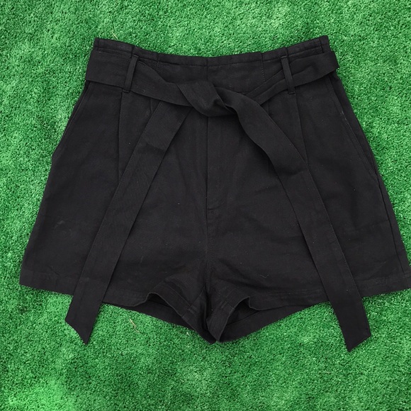 Elodie Pants - Elodie high waist black tie waist short